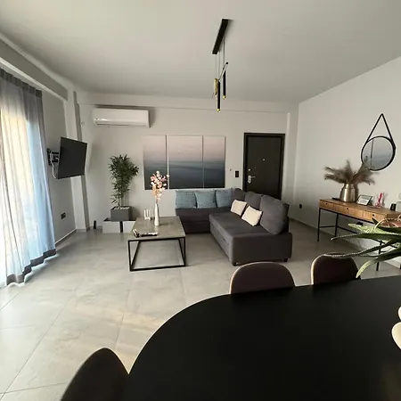 Marimar Panoramic Retreat: Magnificent Space And Breathtaking Gulf View Kalamata