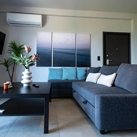 アパート Marimar Panoramic Retreat: Magnificent Space And Breathtaking Gulf View カラマタ