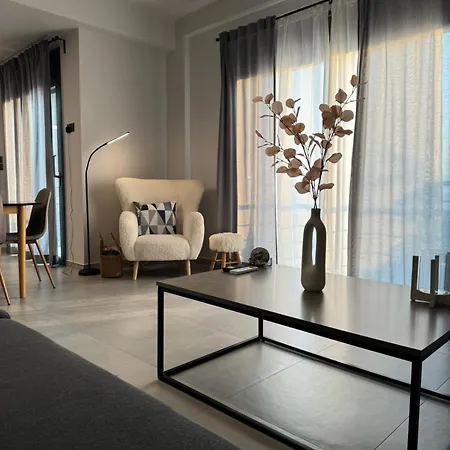 Marimar Panoramic Retreat: Magnificent Space And Breathtaking Gulf View Lägenhet Kalamata