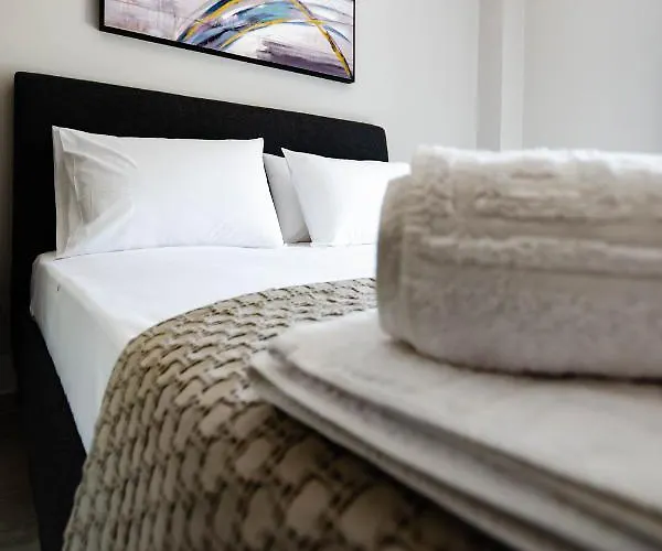 Marimar Panoramic Retreat: Magnificent Space And Breathtaking Gulf View Lejlighed Kalamata